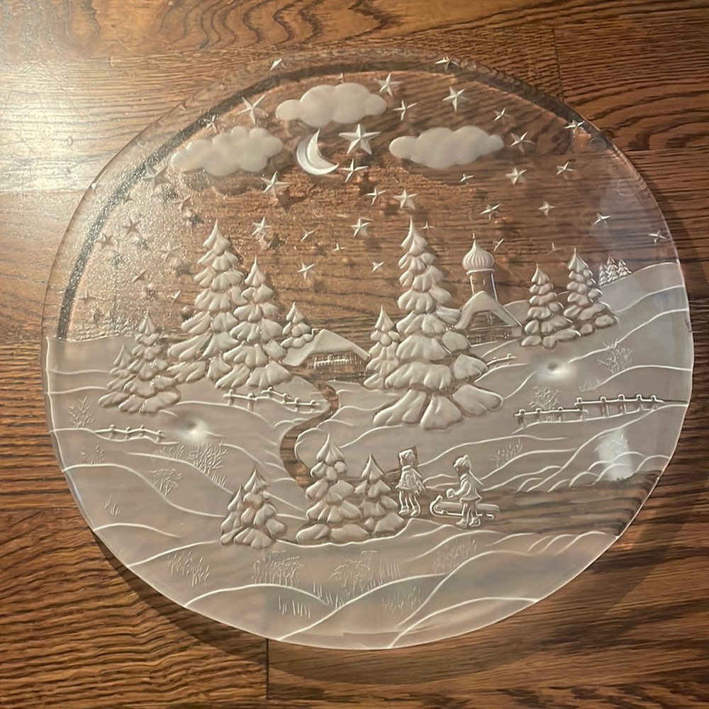 Studio Nova 15” iced glass Christmas  Cake Plate
